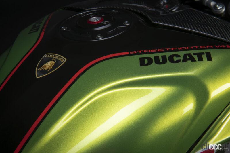 「ランボルギーニとドゥカティがコラボ。野獣系バイク「ストリートファイターV4ランボルギーニ」が2023年に登場」の8枚目の画像
