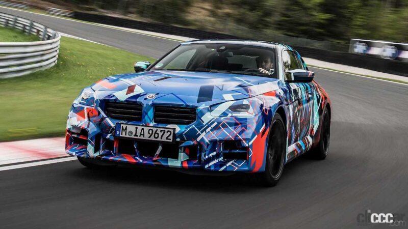 「BMW M2の新型デビューは10月11日が濃厚。最新ティザー動画が公開」の2枚目の画像