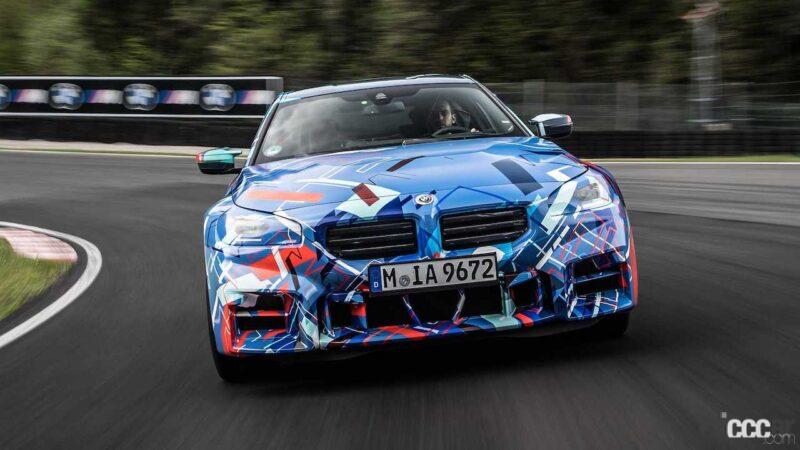 「BMW M2の新型デビューは10月11日が濃厚。最新ティザー動画が公開」の3枚目の画像