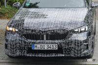新グリルもヘッドライトも丸わかり。BMW 5シリーズ次期型、最新プロトタイプをスクープ - BMW 5 Series less camo 7
