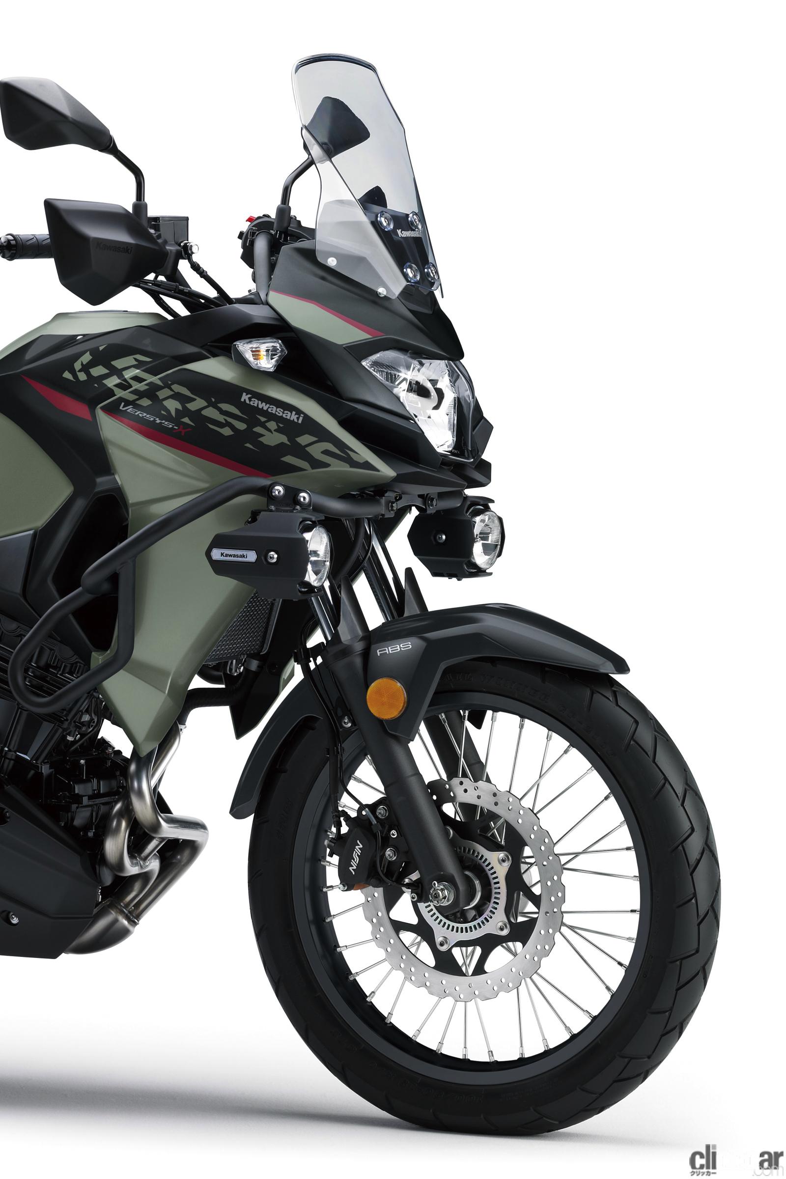 カワサキの250cc冒険バイク「ヴェルシスX250ツアラー」に新色採用
