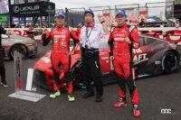 優勝したCRAFTSPORTS MOTUL Zの千代選手と高星選手