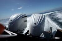 YAMAHA F300G2基600psと船体ハルの好バランスが直線性能やコーナリングの安定性を生みだしている