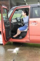 seat 5-3 seat livability getting on and off front 3