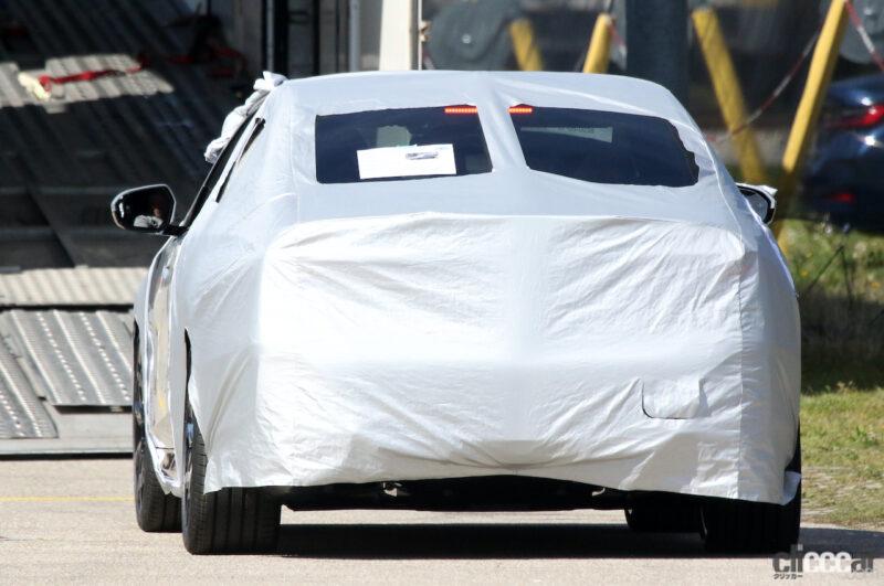 「BMWの新型EVセダン「i5」、エントリーモデルの車名は「40」に決定」の2枚目の画像