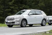 シュコダ「カミック」改良型、VWの1.5 TSI Evo2エンジンを搭載か？ - Spy shot of secretly tested future car