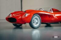 英国のリトル・カー・カンパニーが製造した電動ミニチュアカー、フェラーリ テスタロッサ J。フロントセクション