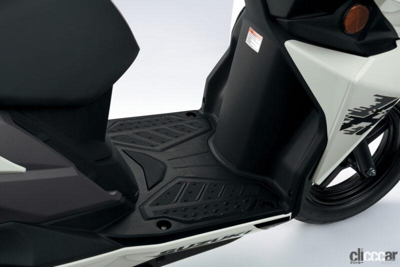 「スズキがスポーティな原付二種スクーターの新型「アヴェニス125」を発売。価格は28万4900円」の7枚目の画像