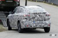 こんなに変わるの？BMW X2次期型、もはやスポーツカーに進化 - Spy shot of secretly tested future car