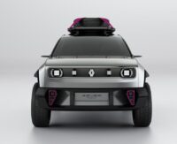 新しいルノー キャトルは電気で走る小型SUVに。次期型を示唆するコンセプトカーが初公開 - clicccar_Renault_4ever_trophy_10179