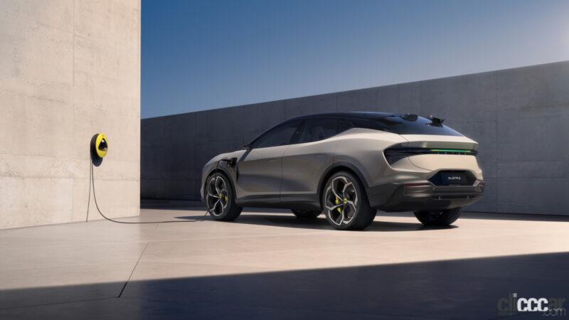 「ロータスが放つ新型EV「エレトレ」の全貌が明らかに。約1500万円の電動SUVは905馬力を発生！」の17枚目の画像