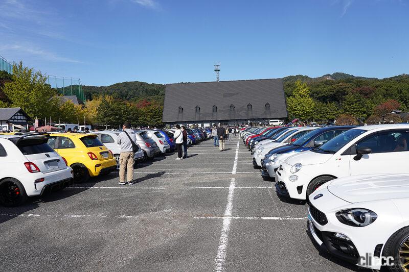 「栃木県・足利市で開催された大規模ミーティングにチンクエチェントなど200台以上が集結！」の2枚目の画像
