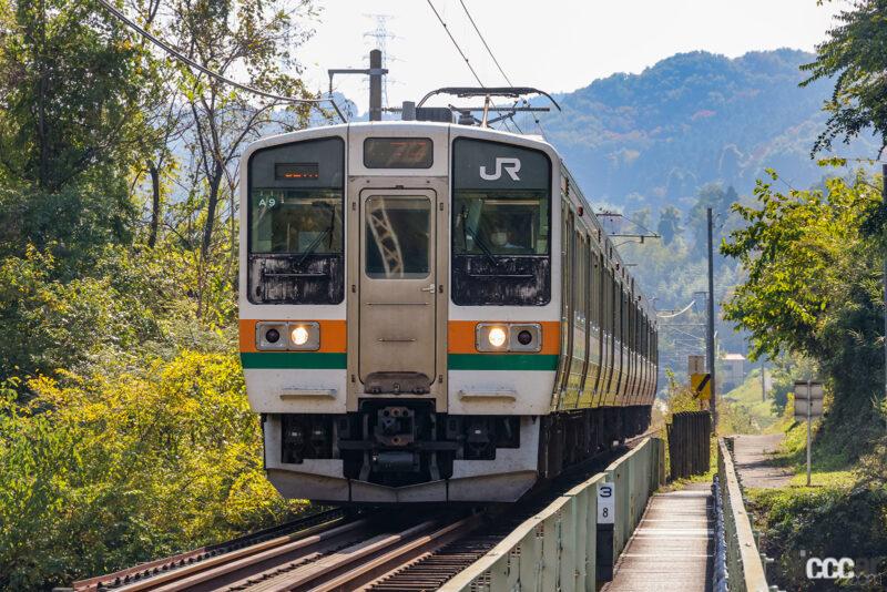 「電車が超接近して通過する鉄橋を体感してみよう！」の9枚目の画像