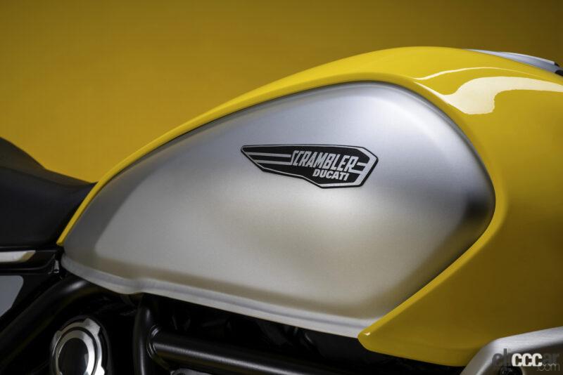 「ドゥカティが「スクランブラー」シリーズの新型3機種を発表。「アイコン」には9色から選べる燃料タンクカバーを採用」の7枚目の画像