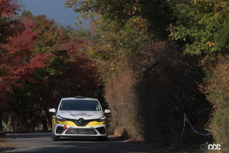 「チームKUNISAWA.NET、ルノー・ルーテシア（クリオ）2日目にトラブル発生！（梅ちゃんも元気です！）【WRCラリー・ジャパン2022】」の1枚目の画像