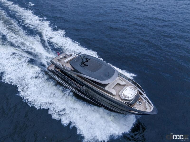 「ピニンファリーナがデザインした独創的過ぎるヨットの全貌。15億円超のフラッグシップとは【PRINCESS X95】」の1枚目の画像