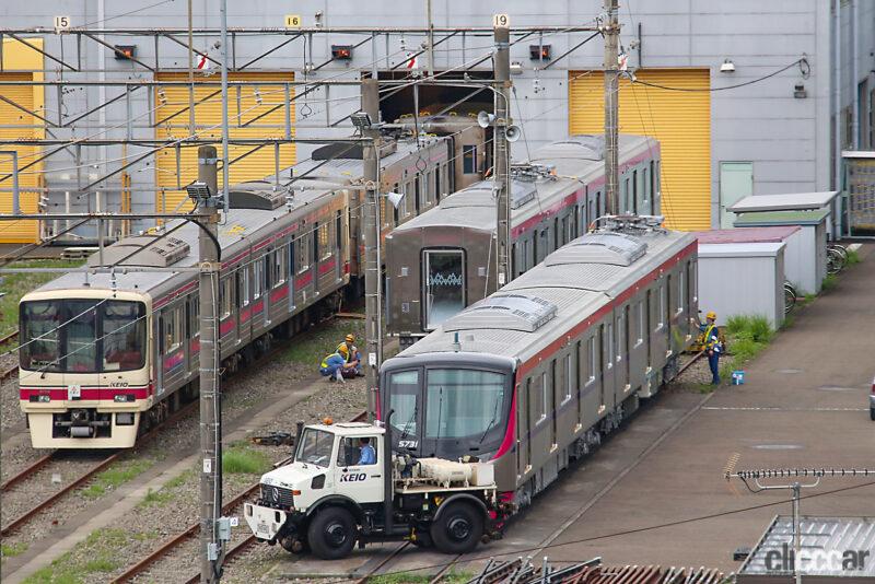 「ドクターイエローよりもレア？鉄道界で働くメルセデス・ベンツ最強の「ウニモグ軌陸車」」の4枚目の画像