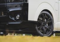 「ホワイトレターでドレスアップ。トーヨータイヤの商用バン専用タイヤ「H30」が登場」の6枚目の画像ギャラリーへのリンク