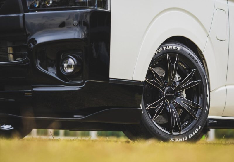 「ホワイトレターでドレスアップ。トーヨータイヤの商用バン専用タイヤ「H30」が登場」の6枚目の画像