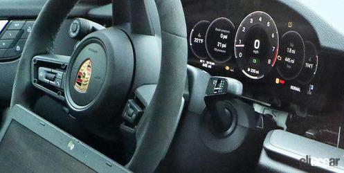 「ポルシェ「911 GT3 ツーリング」改良型、ウィングありのスタンダードモデルをスクープ」の1枚目の画像