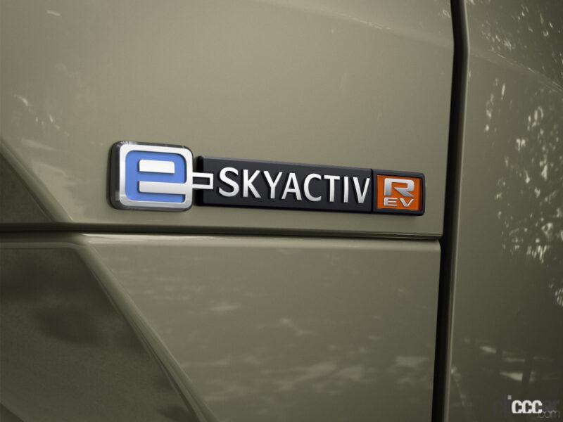 「ロータリーエンジン搭載の「MAZDA MX-30 e-SKYACTIV R-EV」は、すべての走行をモーターが担うシリーズ式プラグインハイブリッドシステム」の1枚目の画像