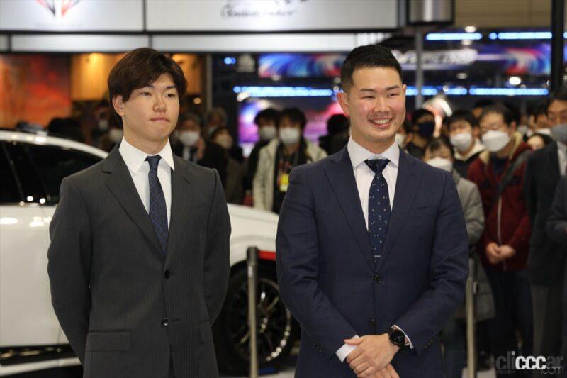 「RAYSブースは、新スーパーGT300マシン「apr LEXUS LC500h GT」を発表【東京オートサロン2023】」の3枚目の画像