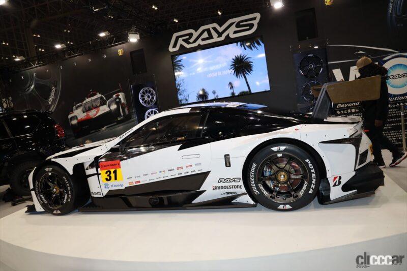 「RAYSブースは、新スーパーGT300マシン「apr LEXUS LC500h GT」を発表【東京オートサロン2023】」の6枚目の画像