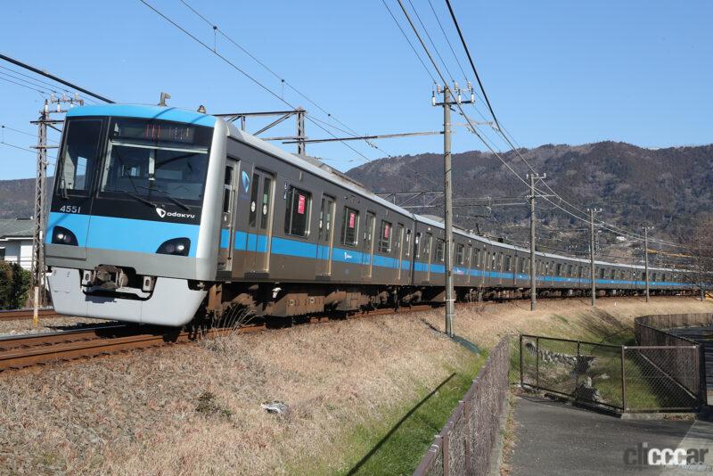 「日産GT-R（R35）とN700系新幹線は同じ歳！2007年にデビューした電車たち【東京オートサロン2023】」の12枚目の画像