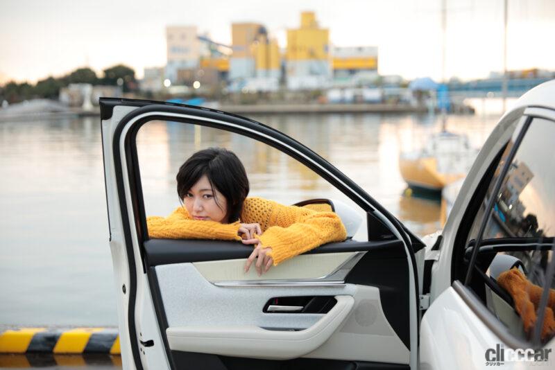 「「圧倒的にいい」咲村良子×マツダCX-60【注目モデルでドライブデート!? Vol.150】」の12枚目の画像
