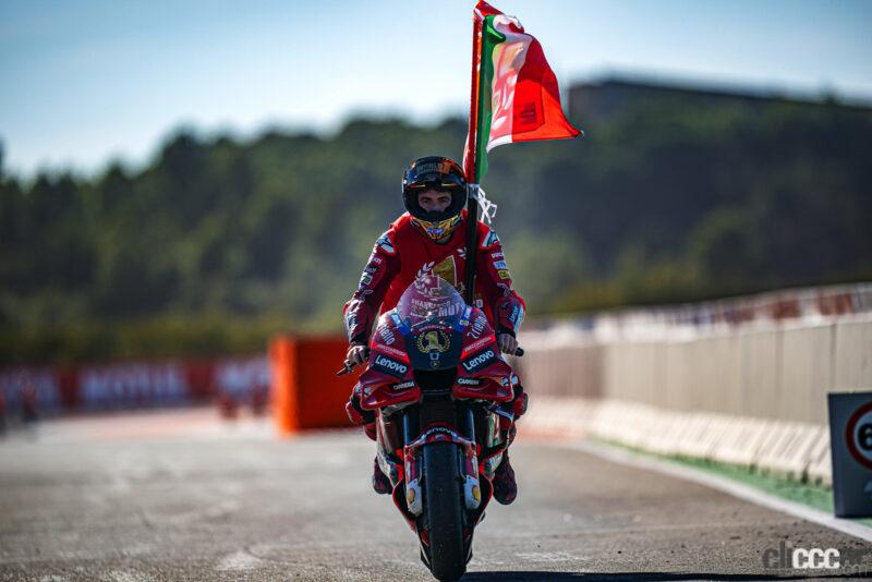 「360km/h超えのモンスター、イタリアのドゥカティが2輪最高峰レース「MotoGP」ワークスマシンの2023年型を公開」の14枚目の画像