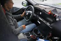 「新型BMW X3はコクピットが大進化！最新世代カーブドディスプレイを激写」の1枚目の画像ギャラリーへのリンク