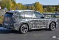 「新型BMW X3はコクピットが大進化！最新世代カーブドディスプレイを激写」の11枚目の画像ギャラリーへのリンク