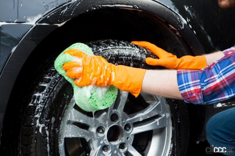 「正しい洗車は手洗いにあり!? 基本のやり方と洗車道具を再チェック」の3枚目の画像