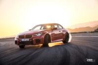 「2代目「BMW M2」登場。パワフルなエンジンと軽量化技術による本格的なコンパクトスポーツモデルに昇華」の1枚目の画像ギャラリーへのリンク