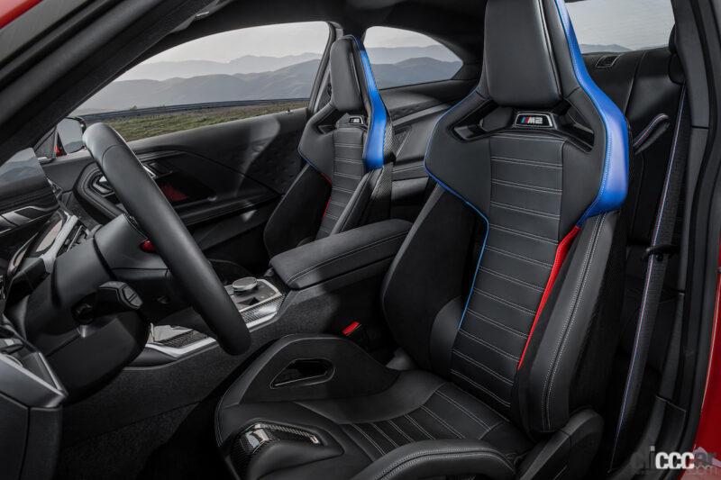 「2代目「BMW M2」登場。パワフルなエンジンと軽量化技術による本格的なコンパクトスポーツモデルに昇華」の9枚目の画像