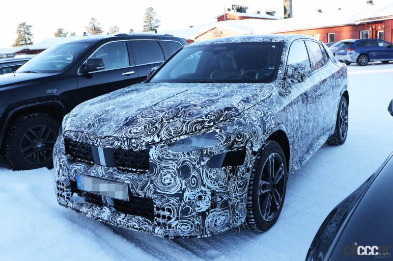 「BMW高性能クーペSUV「X2 M35i」次期型のM専用仕様を見よ！内部を激写」の11枚目の画像