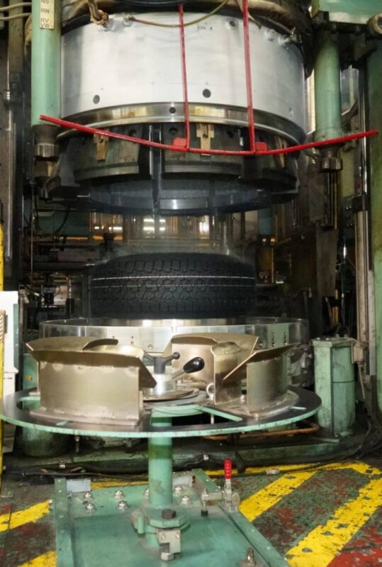 「TOYO TIRES 仙台工場で「ホワイトタイヤの作り方」を知りました【久保まいレポート】」の11枚目の画像