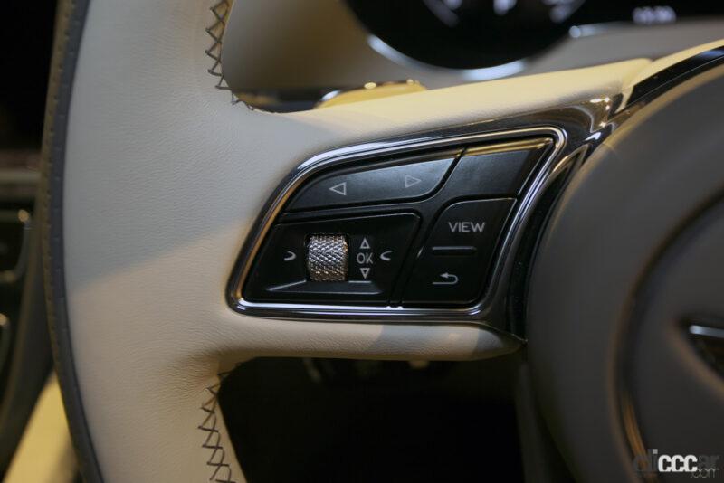「ベントレー「ベンテイガEWB」はリアシートの乗り心地がファーストクラス。価格は2802万8000円から【新型車発表会】」の4枚目の画像
