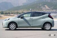 トヨタ アクアの標準モデル。サイドビュー