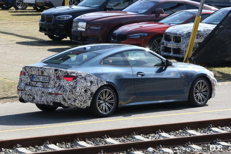 「BMW「M440iクーペ」改良型は程よい過激さがウリ。電動化で強化されるか？」の7枚目の画像