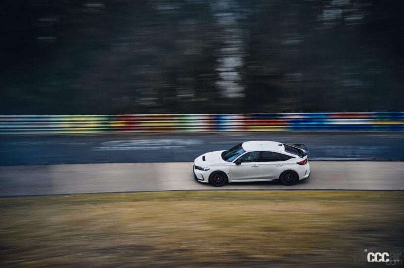 「ホンダ「シビック・タイプR」、ニュルブルクリンク北コースのFF最速ラップタイム更新！」の13枚目の画像