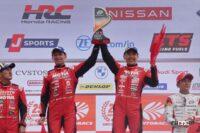 優勝のMOTUL AUTECH Zのドライバー