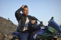 「バイク好きのオビ＝ワン・ケノービ役「ユアン・マクレガー」が、イタリアのモト・グッツィ「新型V100マンデッロ」で激ライディング」の4枚目の画像ギャラリーへのリンク