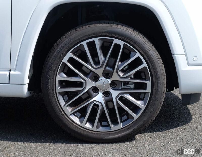 「ジープ・コンパスに上質な内外装、安全&快適装備を網羅した240台限定車「S-モデル」を設定」の6枚目の画像