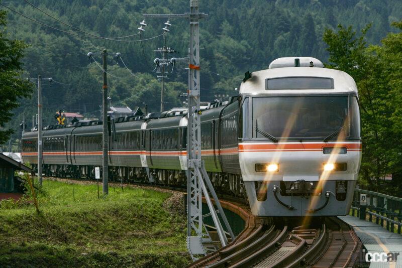 1 画像|まだ乗れる! F1日本GP輸送にも活躍した、JR東海の特急形気動車キハ85系が7月にラストラン | clicccar.com