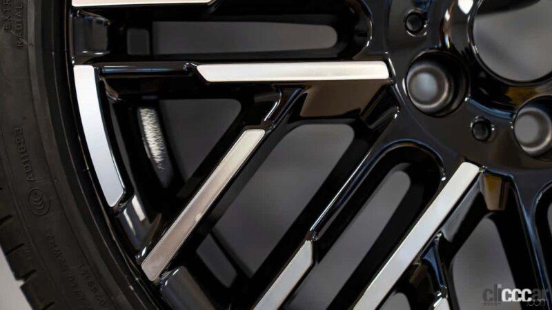 「新型ミニ・3ドアハッチとクロスオーバーの最新ティザーイメージが公開。最後のガソリン駆動モデル」の16枚目の画像