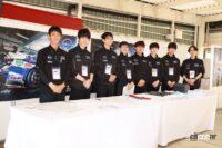 受付やサービスも日産自動車大学校の学生が担当