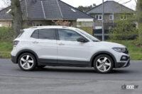 VW最小SUV「T-Cross」改良型の新デザインが分かっちゃった!? 2023年後半デビューへ - Spy shot of secretly tested future car