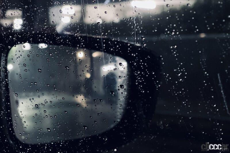 「梅雨時期に気をつけたい運転とは？ 「スピードの出しすぎ」や「フロントガラスの整備・視界の確保」に注意している人が最多」の3枚目の画像