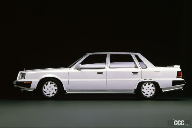 「三菱の最高級車「デボネア」発表。クラウンより20万円高い125万円で発売され、後に“走るシーラカンス”と呼ばれることに【今日は何の日？5月26日】」の10枚目の画像